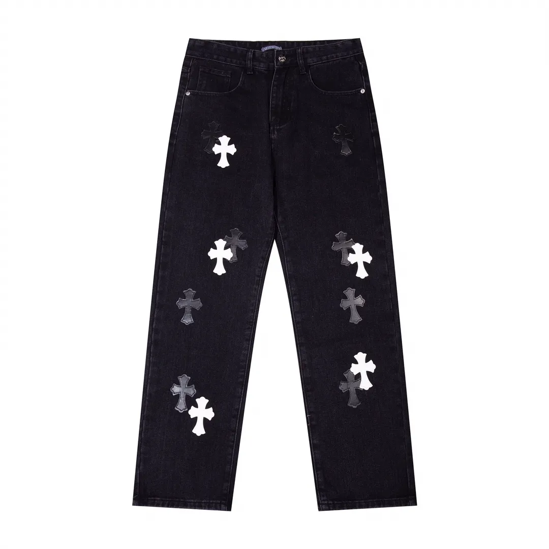 P250 model number: H430 Chrome Hearts CH Chrome Hearts heavy industry damaged ripped high street jeans exude uninhibited personality and unique charm. Every wear and tear is carefully designed to present a unique artistic feel. Made of imported denim fabric, which has undergone heavy industrial washing and destruction treatment, the trousers show a super cool effect on the upper body, allowing you to dominate the fashion stage.  This is more than just a pair of jeans, it is an expression of attitude. With its unique design concept and ultimate pursuit of details, Croxin breaks traditional boundaries and defines the jeans trend in the new era. The trousers are made of double-layer woven fabric and matched with customized hardware, showing an incomparably beautiful and unique style, making every wearer the focus of fashion. Imported denim fabric, super heavy-duty washed and damaged, the upper body is super cool! Customized hardware, incomparably good-looking model. The production process is difficult. It has a high-street feel. Color: black Size: S M L XL XXL